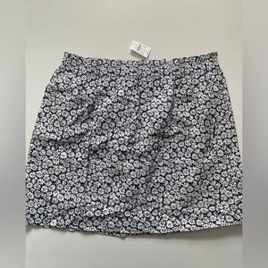 NWT JCrew Daisy rushed waistband skirt with pockets size 20